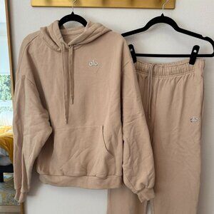 Alo Accolade Hoodie and Jogger Set in Macadamia - Small